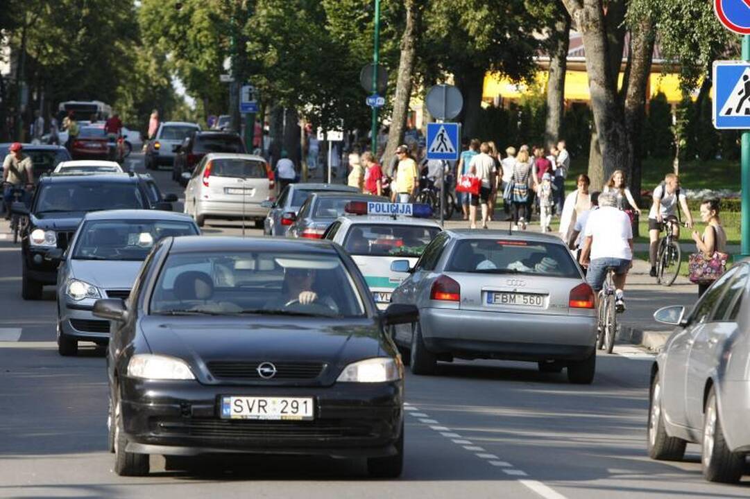 Palangoje – tūkstančiai žmonių