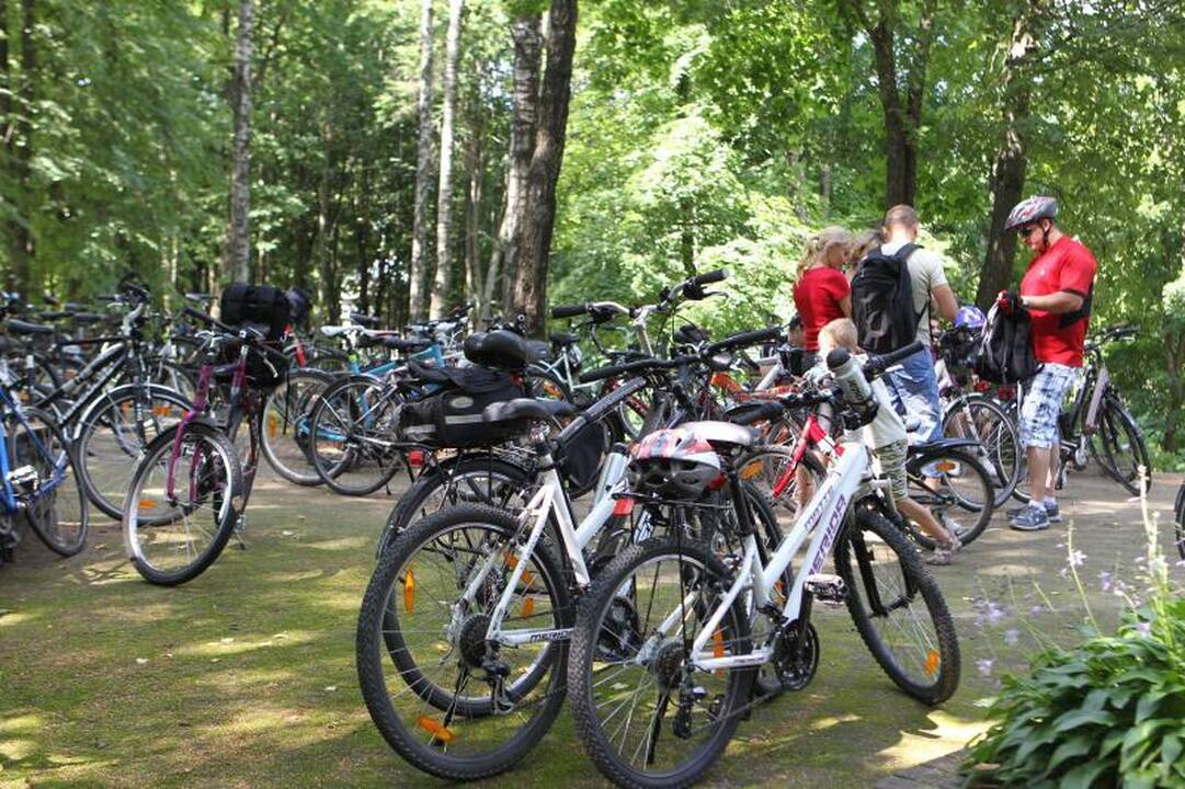 Dviračių entuziastai     tyrinėjo Vilnių