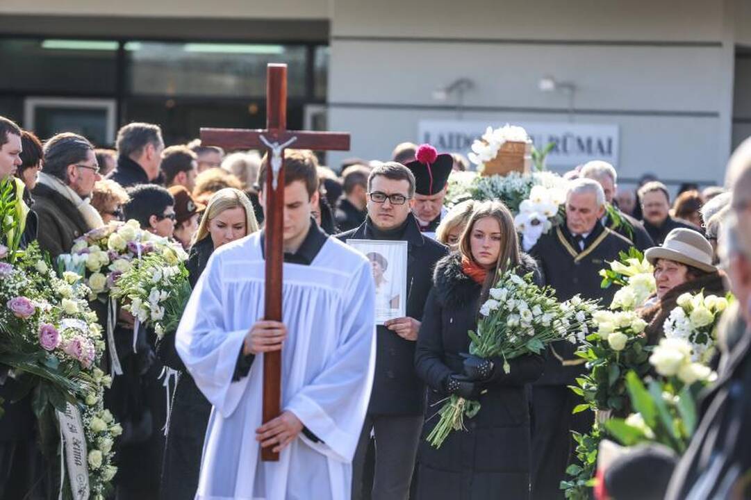 I. Matijošaitienę į paskutinę kelionę palydėjo šimtai žmonių