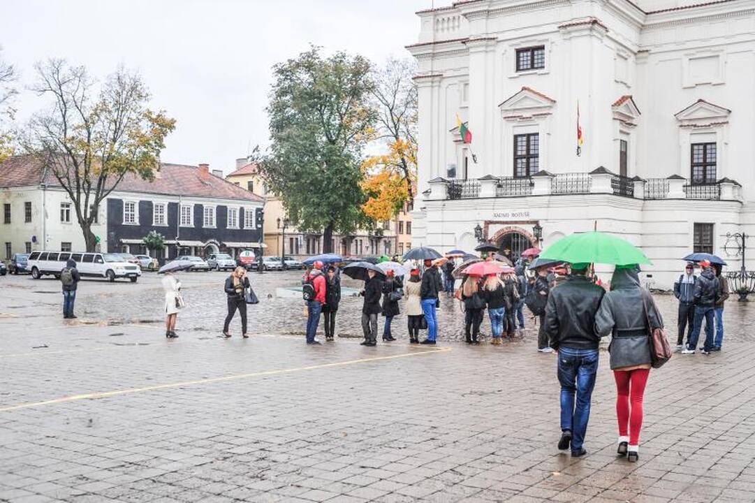 Kauno senamiestis šventiškai išlydėjo vasarą