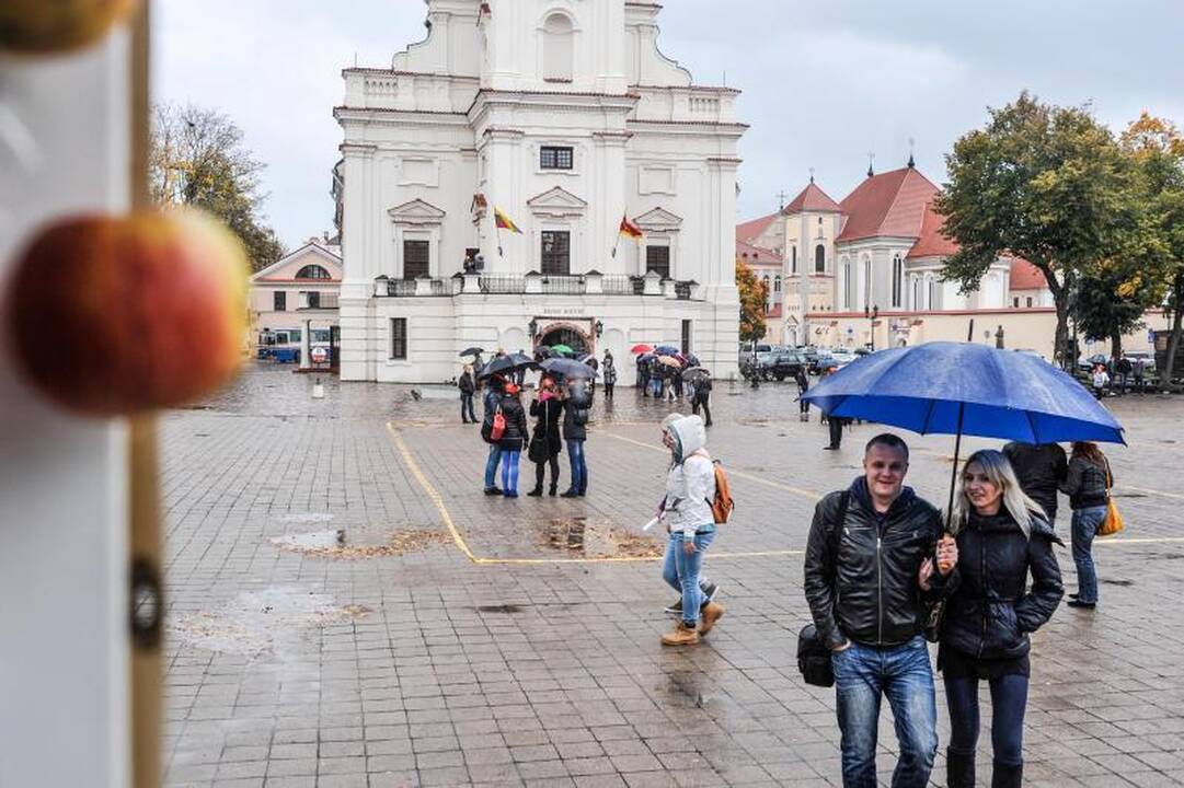 Kauno senamiestis šventiškai išlydėjo vasarą