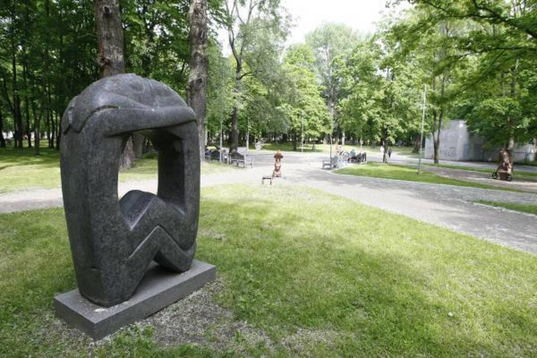 Skulptūrų parke – dėmesys istorijai 