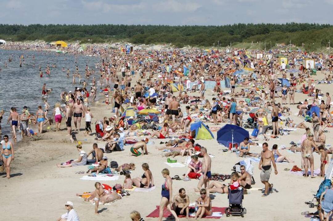Palangoje – tūkstančiai žmonių