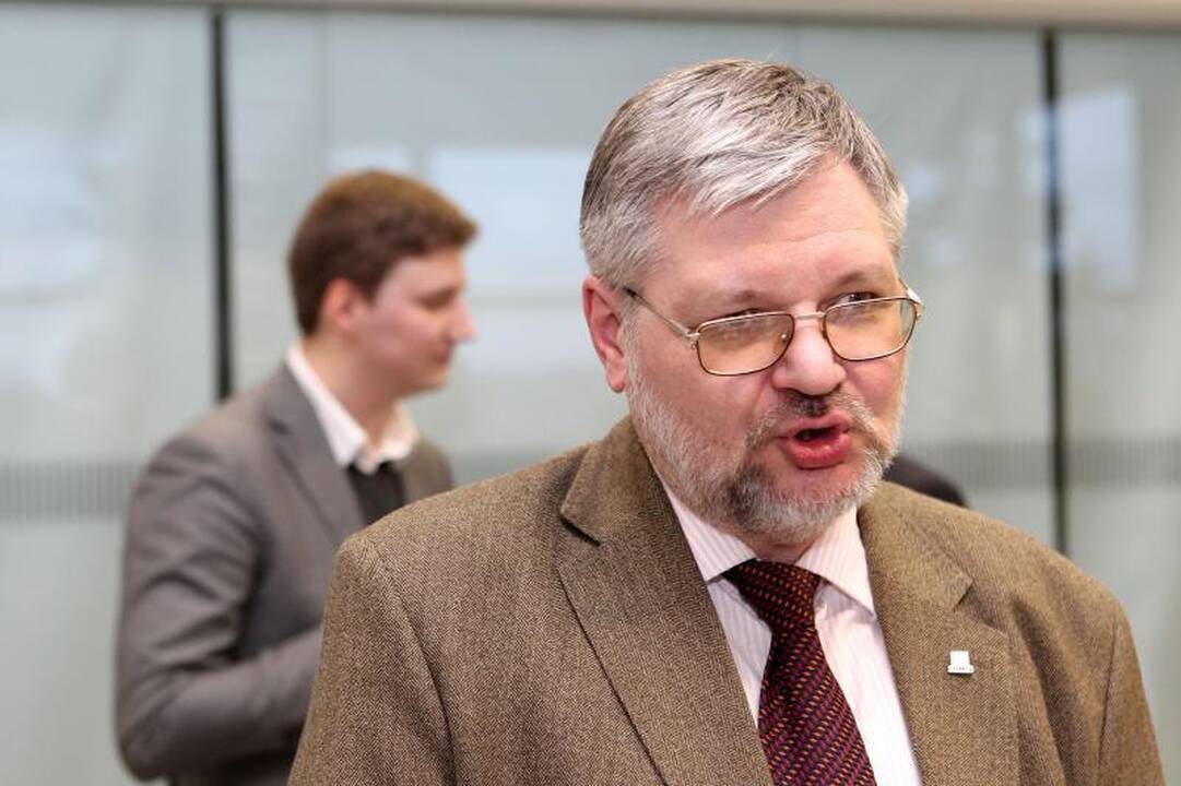 Kontaktų mainai: nuo vizitinės kortelės – iki partnerių