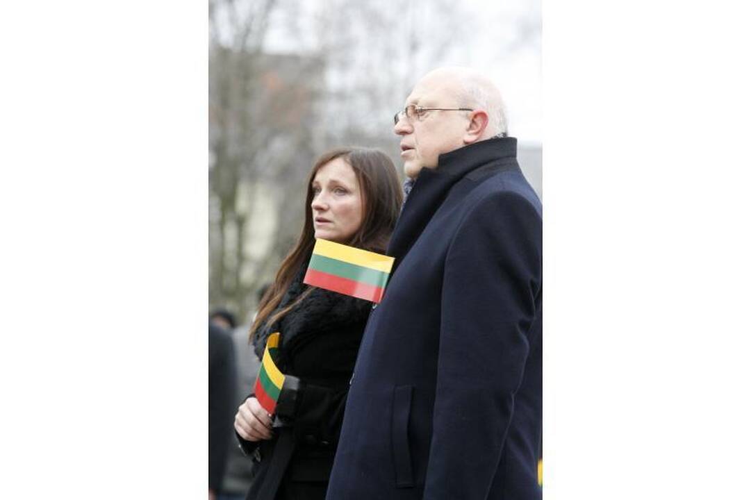 Uostamiestyje Vasario 16-oji – po partinėm vėliavom