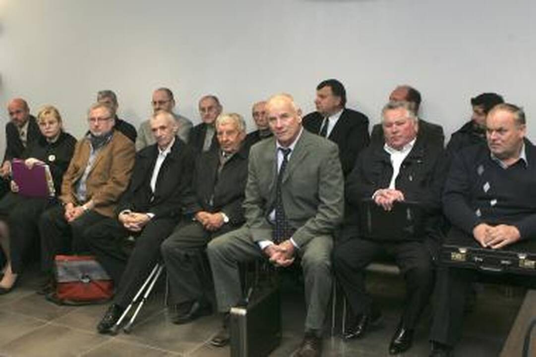 Tik prasidėjusioje auksinio tualeto byloje - pertrauka