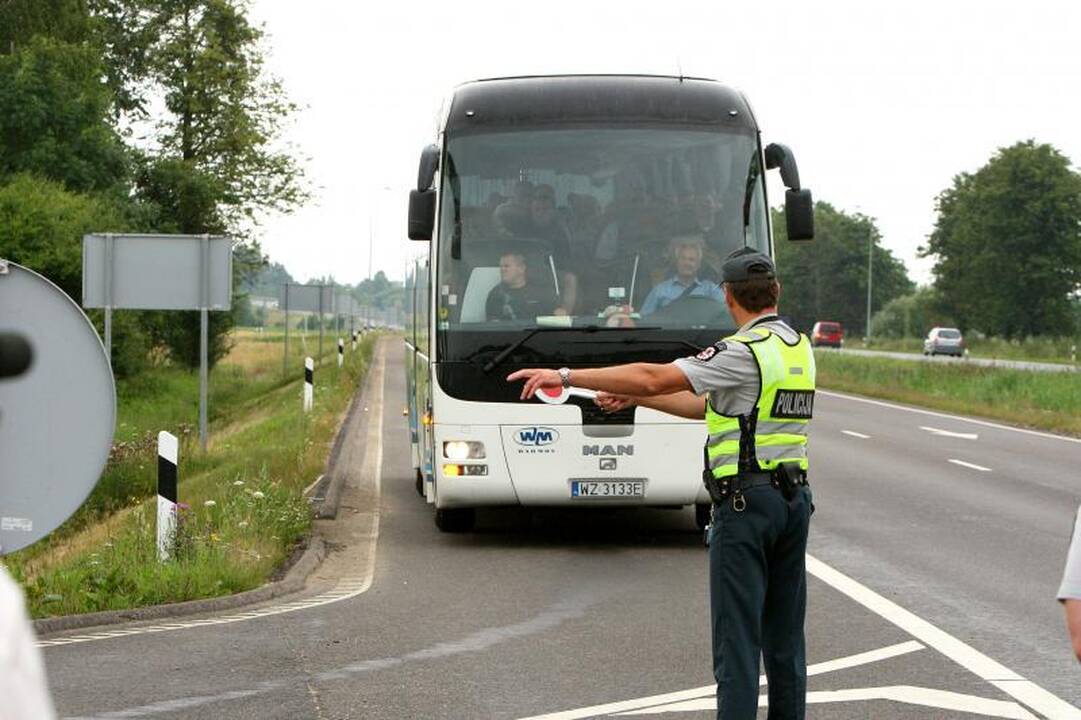 Lenkijos sirgaliai apšlapino „Lietuvos ryto“ automobilį (papildyta)