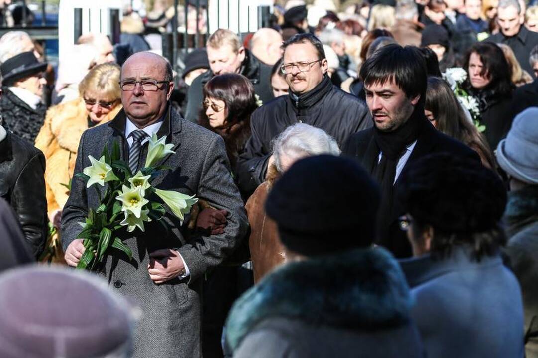 I. Matijošaitienę į paskutinę kelionę palydėjo šimtai žmonių