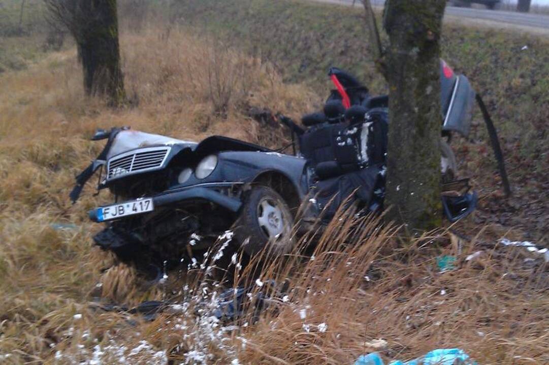 Avarijos prie Rietavo metu žuvo vairuotojas (atnaujinta)