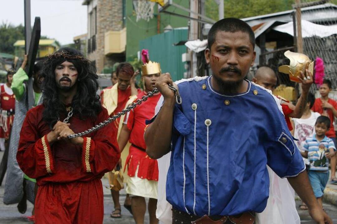 Filipinuose Didysis penktadienis minimas kruvinomis ceremonijomis