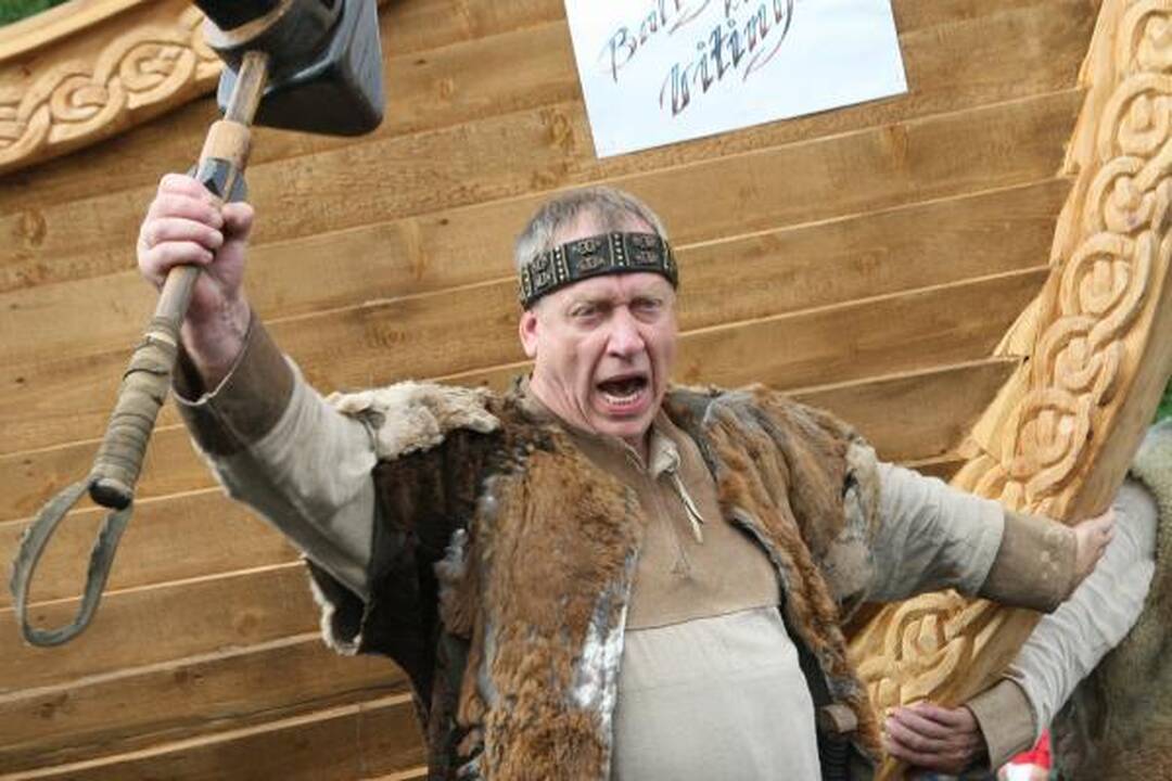 Jūros šventės akcentui - žiūrovų ovacijos
