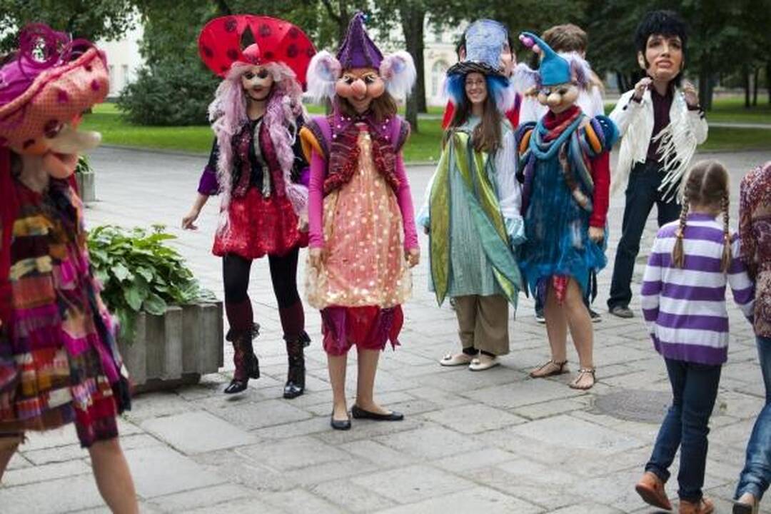 Lėlių teatro sezono atidarymas – pagal avarinį planą