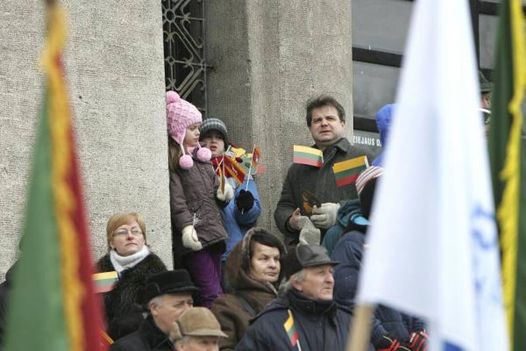 Kauniečiai pasipuošė tūkstančiais trispalvių (papildyta)