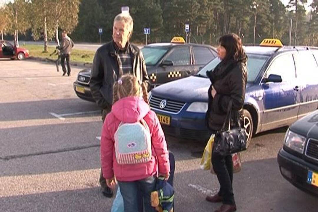 Parskraidino dalį užsidegusio kelto „Lisco Gloria“ keleivių (papildyta)