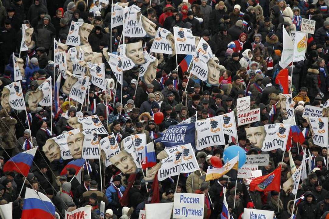 Maskvoje vyksta akcijos Vladimirui Putinui remti