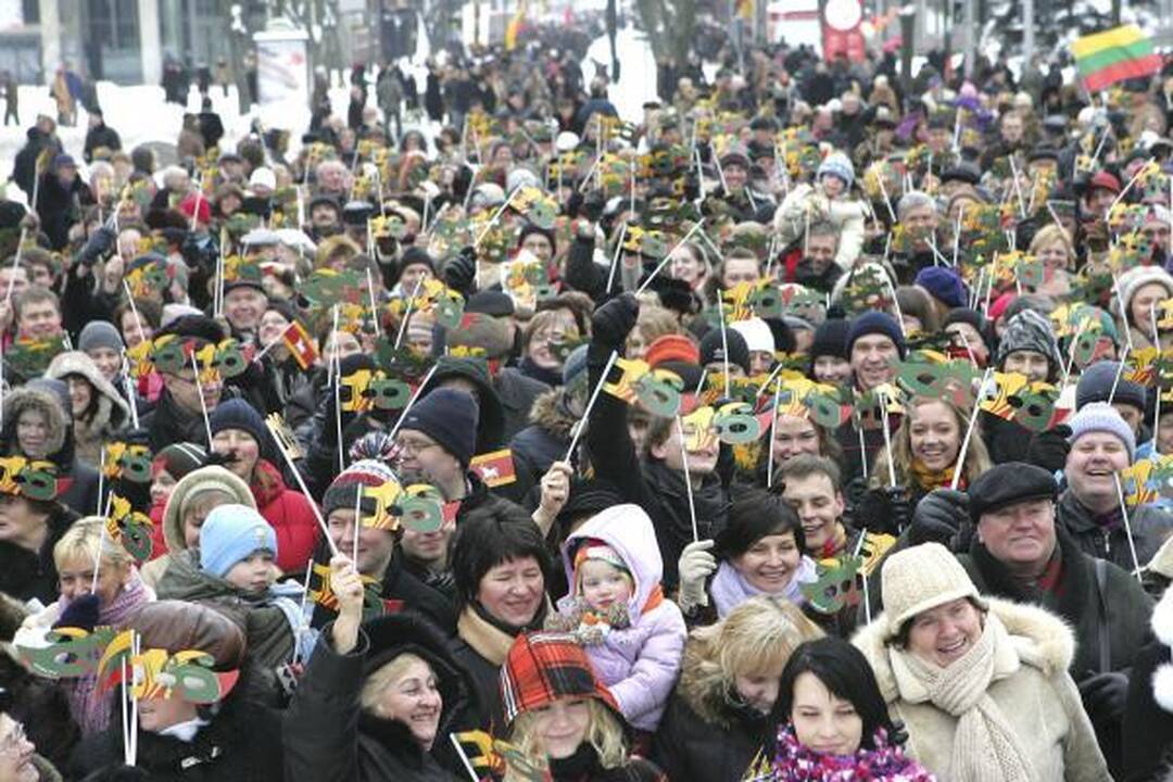 Kauniečiai pasipuošė tūkstančiais trispalvių (papildyta)
