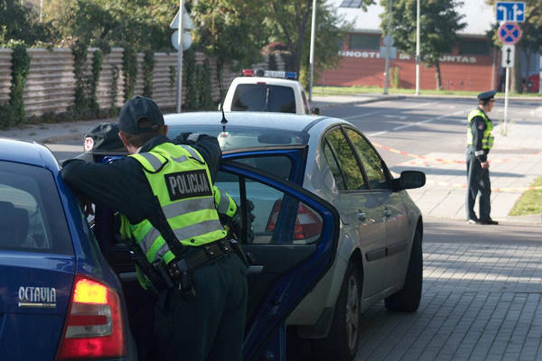 Sostinėje apiplėštas „Aukso rūmų“ direktorius
