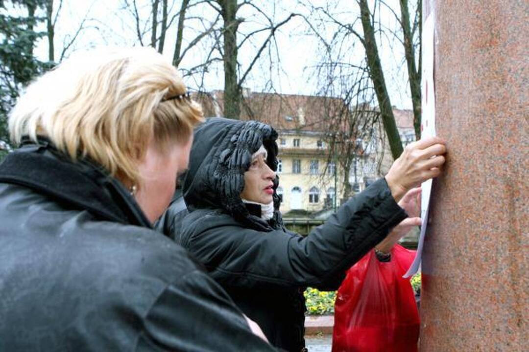 Piketuotojai Klaipėdoje koneveikė teismus ir būsimą gamyklą