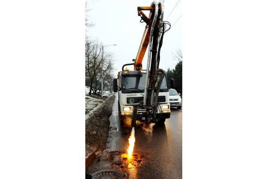 Užfiksuok duobę ir parodyk kitiems (papildyta)