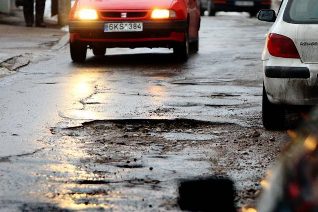 Užfiksuok duobę ir parodyk kitiems (papildyta)