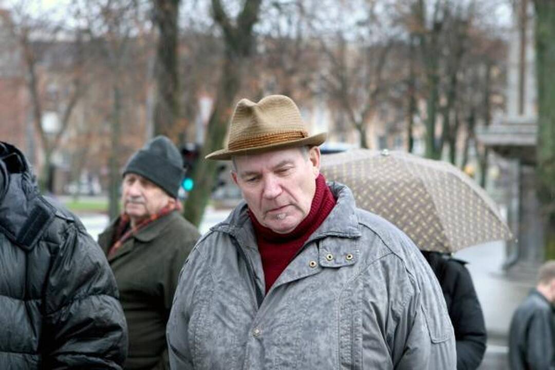 Piketuotojai Klaipėdoje koneveikė teismus ir būsimą gamyklą