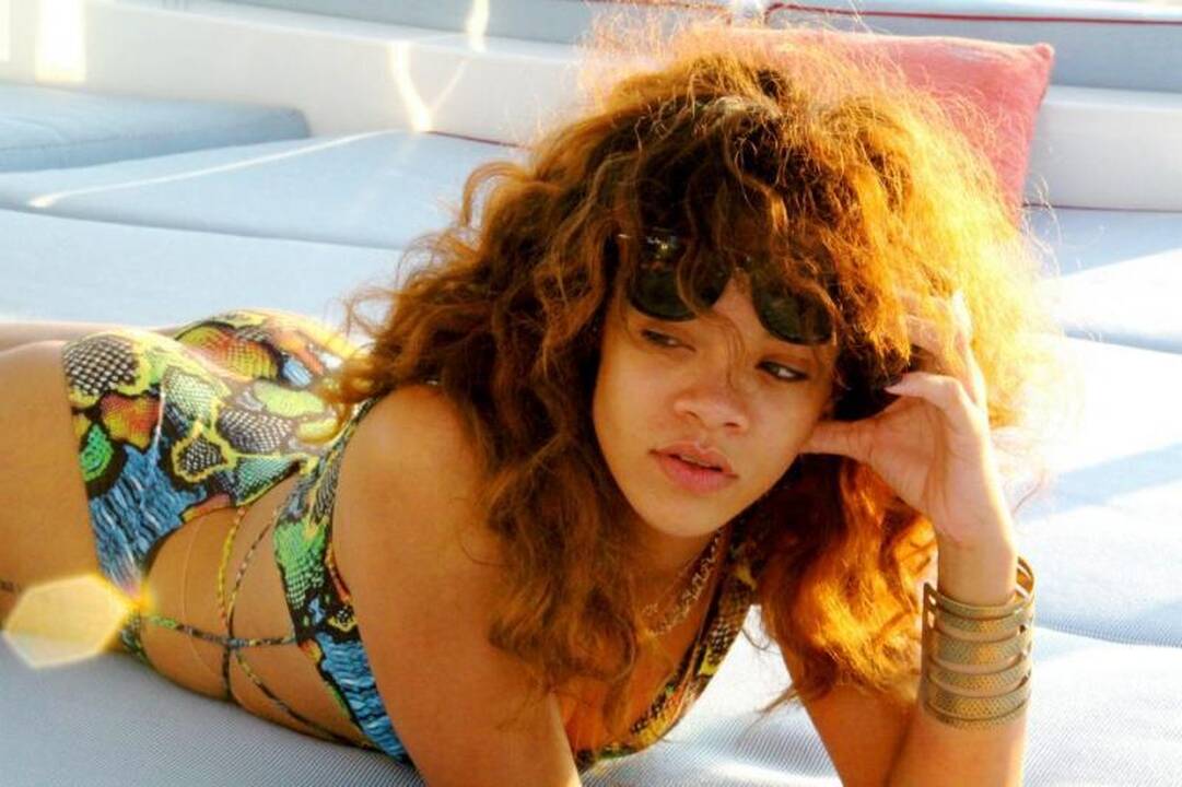 Rihanna paviešino intymias atostogų nuotraukas