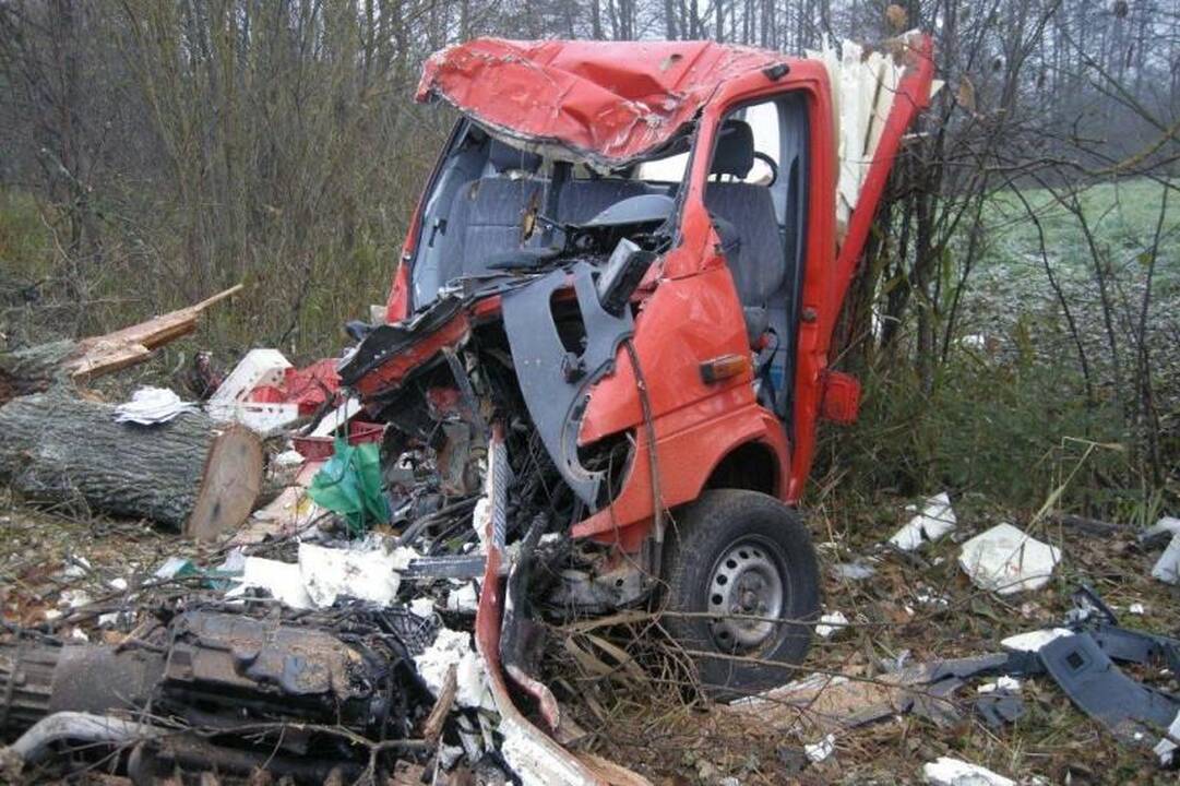 Per avariją Alytaus rajone sekmadienį dvi moterys žuvo