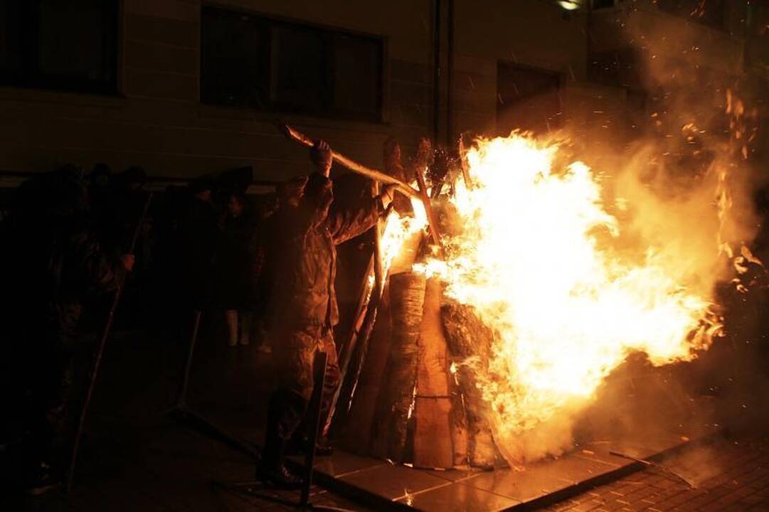 Klaipėdoje liepsnojo laužai, skirti Sausio 13-ajai 