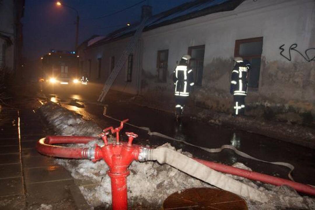Šįryt liepsnojo namas Paupio gatvėje Vilniuje