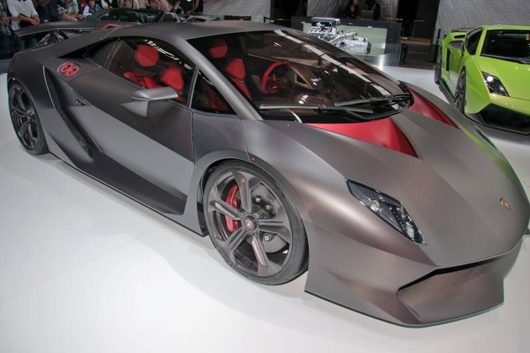 Brangiausias automobilis pasaulyje - „Lamborghini Sesto Elemento“