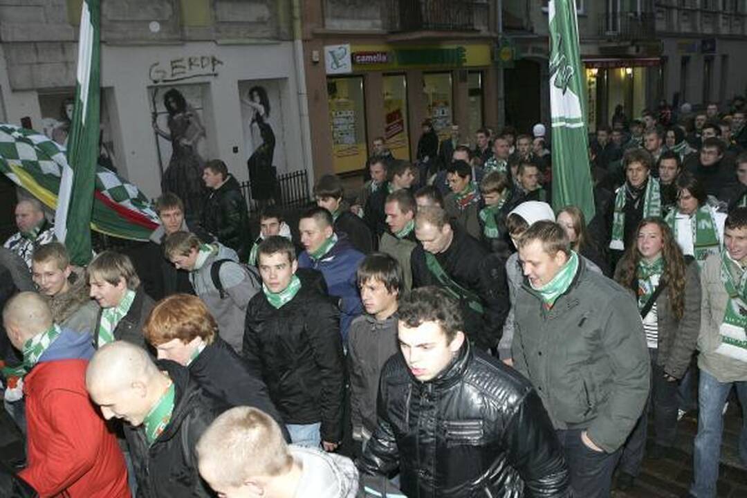 Kauno „Žalgirio“ sirgaliai surengė eitynes