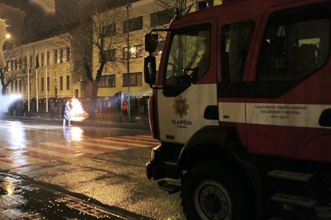 Klaipėdoje liepsnojo laužai, skirti Sausio 13-ajai 