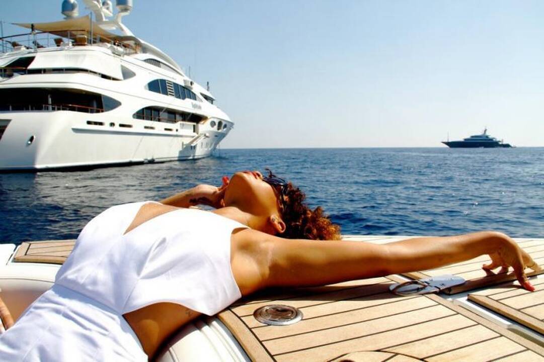 Rihanna paviešino intymias atostogų nuotraukas