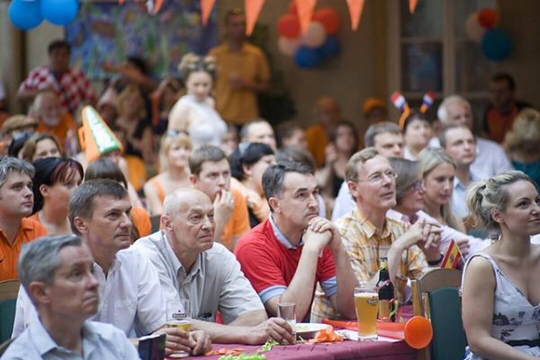 Vuvuzelos neprišaukė pergalės - "Vasaros terasoje" liejosi olandų apmaudas