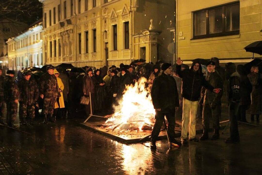 Klaipėdoje liepsnojo laužai, skirti Sausio 13-ajai 