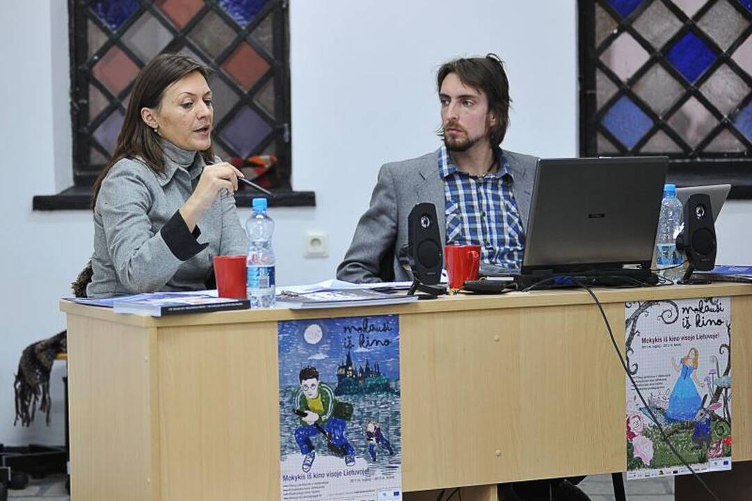 Filmavimo aikštelėje pluša Kauno pedagogai