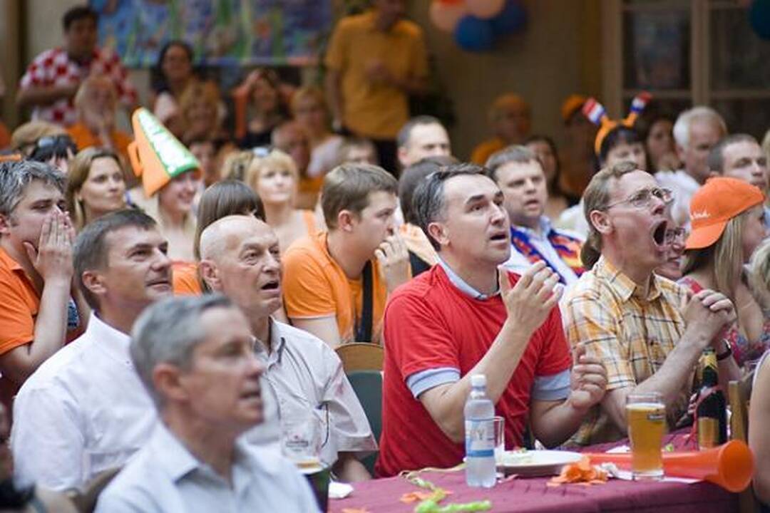 Vuvuzelos neprišaukė pergalės - "Vasaros terasoje" liejosi olandų apmaudas