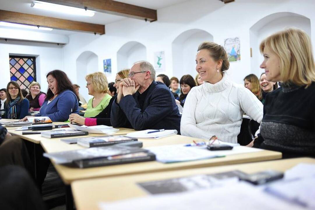 Filmavimo aikštelėje pluša Kauno pedagogai