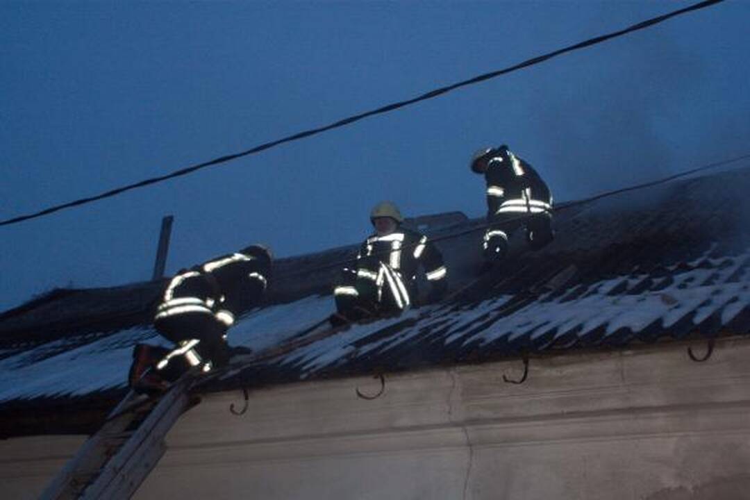 Šįryt liepsnojo namas Paupio gatvėje Vilniuje