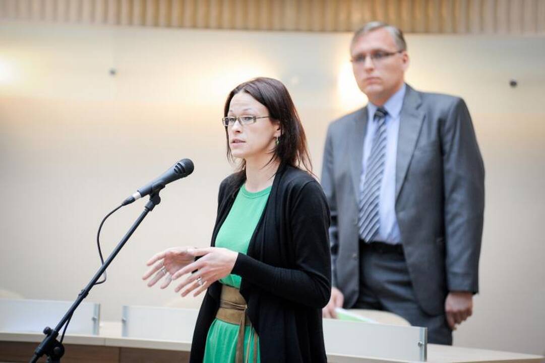 Politinė rokiruotė: D.Ratkelis ir A.Nesteckis apsimainė postais
