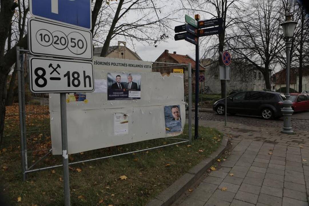 Politikai Klaipėdoje reklamuojasi ir tylos dieną 