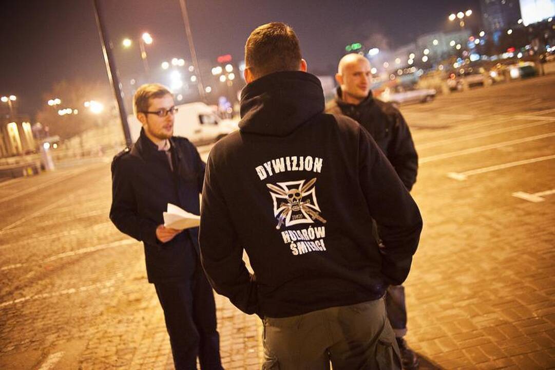 Lenkų nacionalistai: atvažiuojame taikiai (išskirtinis reportažas)