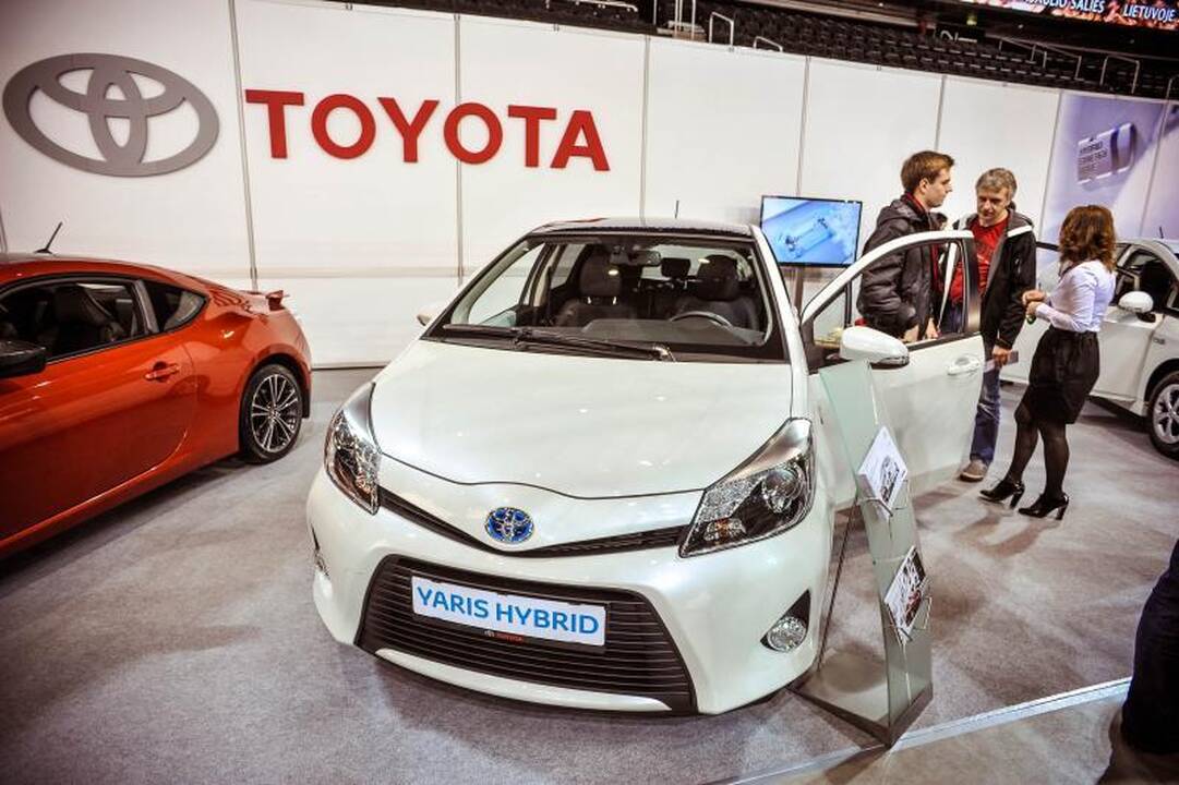 „Žalgirio“ arenoje seilę varvina automobilių gerbėjai