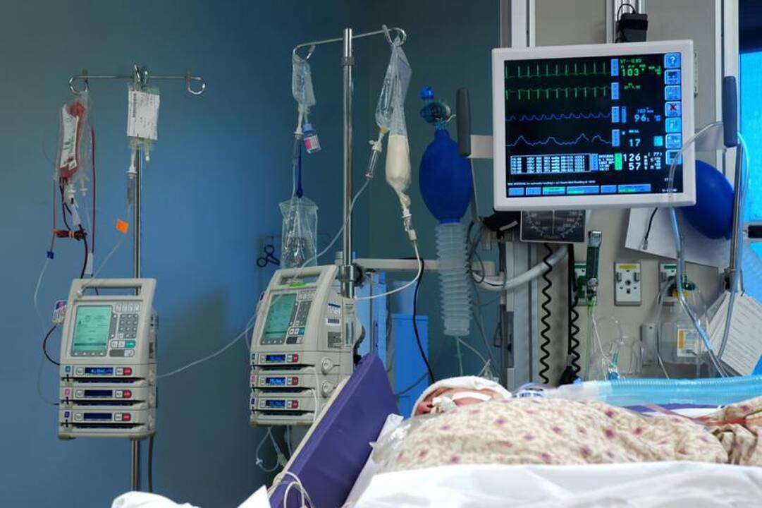 10 cm vinį į širdį susivaręs vyras liko gyvas