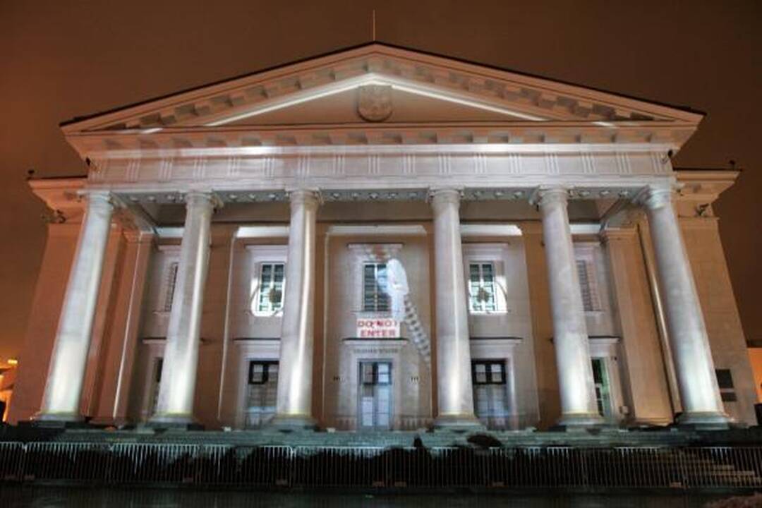Vilniaus rotušę talžė liepsnų liežuviai 
