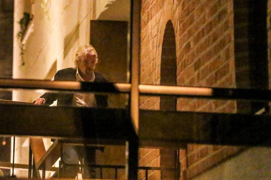 R. Bransonas rytą Kaune praleido skraidydamas oro balionu 