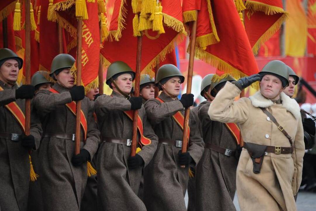 Maskvoje atkartotas 1941 metų karinis paradas