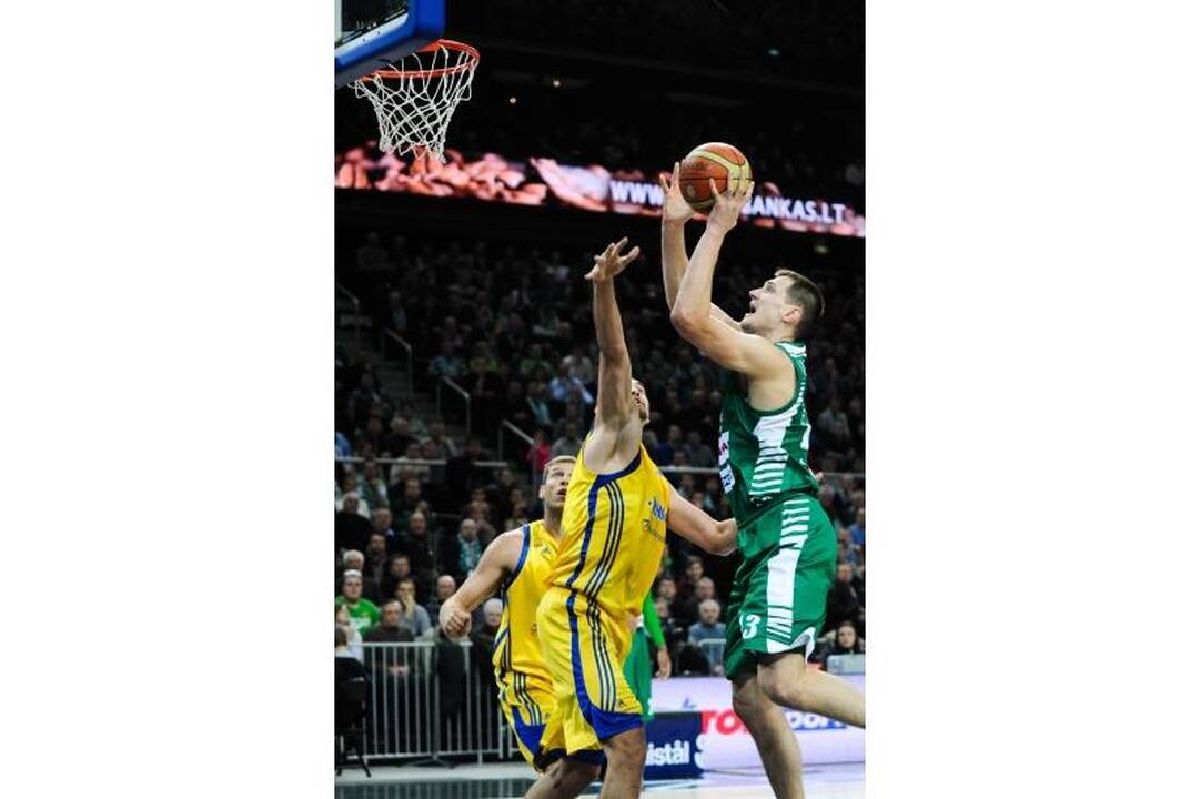 „Žalgiris“ krepšinio spektaklyje patiesė čempionus