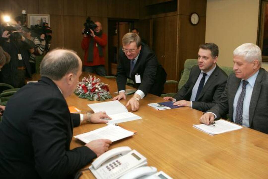 Premjeras nepatenkintas „Lietuvos geležinkelių“ santykiais su „Orlen Lietuva“ (papildyta 13 val.)