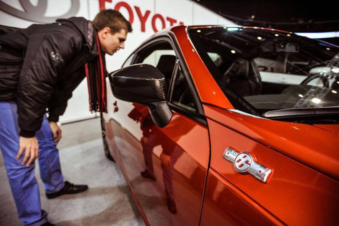 „Žalgirio“ arenoje seilę varvina automobilių gerbėjai